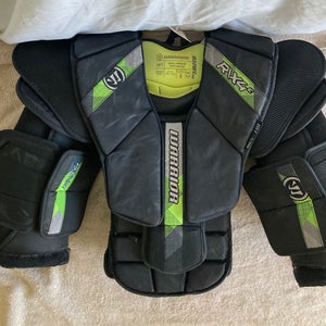 Intermediate S/M Warrior RITUAL X4 E Goalie Chest Protector