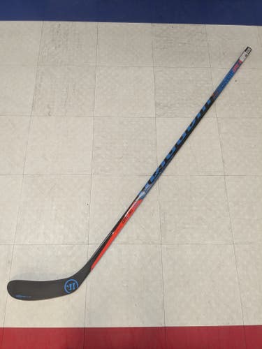 Senior Warrior Covert QRE30 Left Hand Hockey Stick, W28 Curve (New)