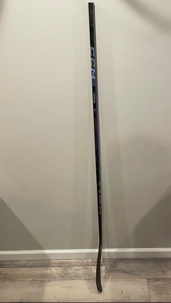 Senior CCM RibCor Trigger 9 Pro Right Handed Hockey Stick P28M (Used)
