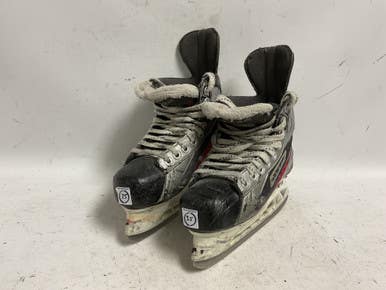 Used Bauer VAPOR X3.0 Intermediate Hockey Skate Intermediate 3.5 11855-S000189642