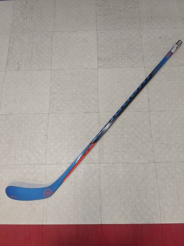 Junior Warrior Covert QRE30 Left Hand Hockey Stick, W28 curve, 50 flex (New)