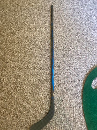 Senior Bauer Proto-R Right Handed Hockey Stick P92 (Used)