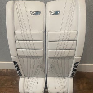 35" Vaughn Velocity V9 Pro Goalie Leg Pads (Used)