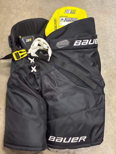 Black Junior Medium Bauer Supreme 3S Pro Hockey Pants (Used)