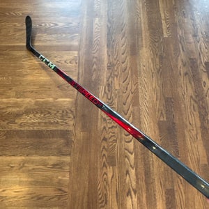Senior CCM Jetspeed FT7 Pro Right Handed Hockey Stick P28 (Used)