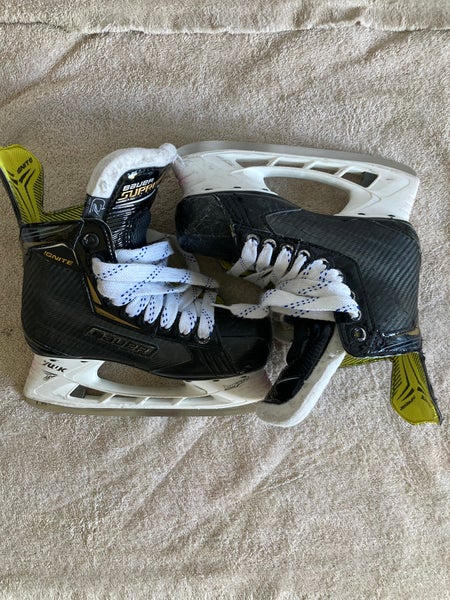 Bauer Ignite Hockey Skates | Size: 2