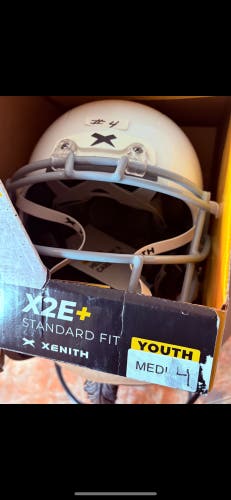 Medium Youth Xenith Helmet (New) football helmet