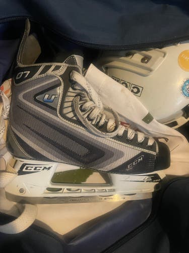 CCM Tacks Vector Hockey Skates 10 (Used)
