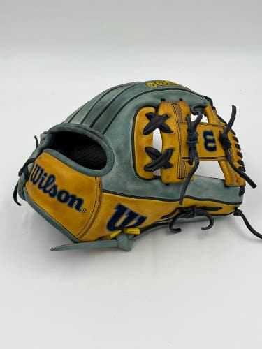 Wilson A2000 1786 11.5 Infield Baseball Glove