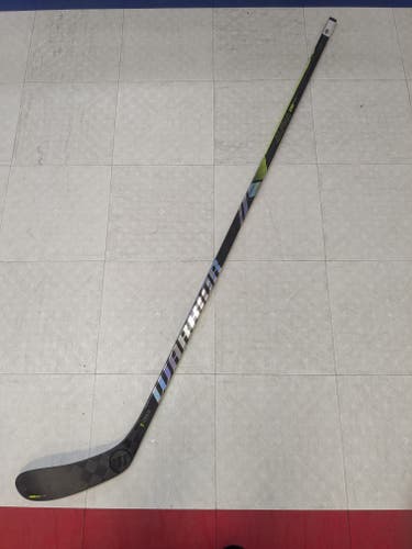 Senior Warrior Alpha LX2 PRO Left Hand Hockey Stick, W28 curve, 70 flex (New)