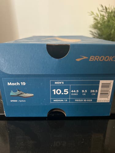 Blue Men's Size M 10.5 (W 11.5) Adult Brooks Shoes (New)