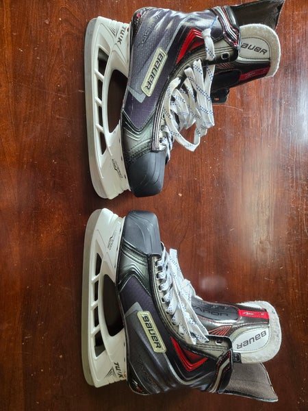 Bauer Vapor APX2 Hockey Skates Regular Width 9.5 (Used)