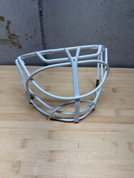 Senior 2025 Bauer Cat Eye Cage White
