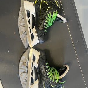 Bauer GSX Hockey Goalie Skates 8.5 (Used)