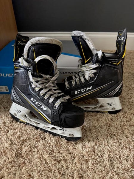 CCM Tacks 9090 Hockey Skates Extra Wide Width Size 4 (Used)