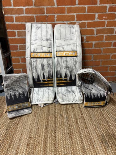 35" CCM Eflex 6 Regular Goalie Full Set (Used)