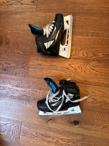 True TF7 Hockey Goalie Skates Regular Width Size 4.5 (Used)