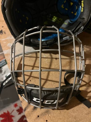 CCM FM JR Full Cage (Used)