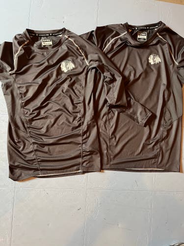 Chicago Blackhawks (NHL) Medium Shirt/Large Shirt Compression (Used)