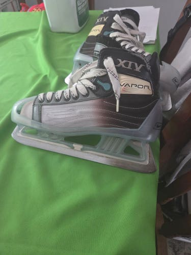 Bauer Vapor XIV Hockey Goalie Skates Size 6 (Used)