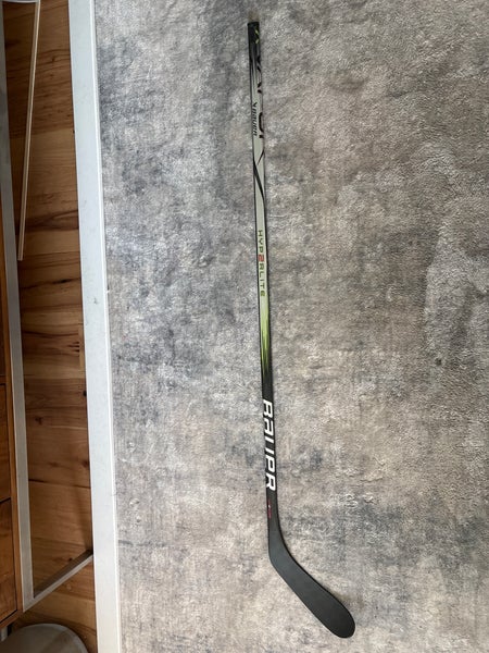 Intermediate Bauer Vapor Hyperlite 2 Left Hand Hockey Stick P28 (New)