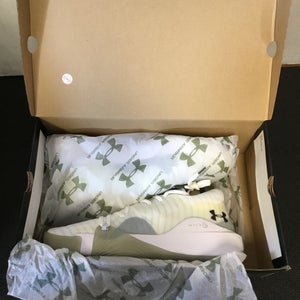 Men's Size M 12.0 (W 13.0) Under Armour Shoes (New)