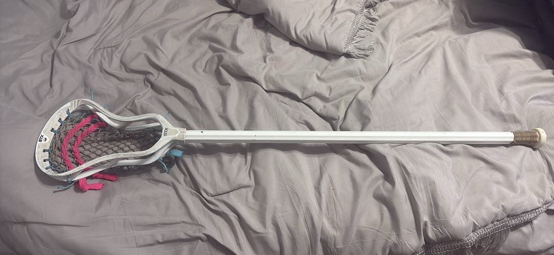 Adult STX Stallion 1K Stick (Used)