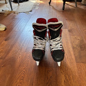 2023 Bauer Vapor X4 Hockey Skates 6.5 (Used)