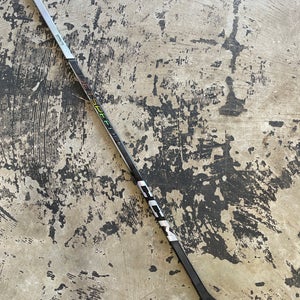 CCM XF Pro Dressed as JetSpeed FT6 PRO Pro Stock Hockey Stick Grip 90 Flex P90M Left 87346