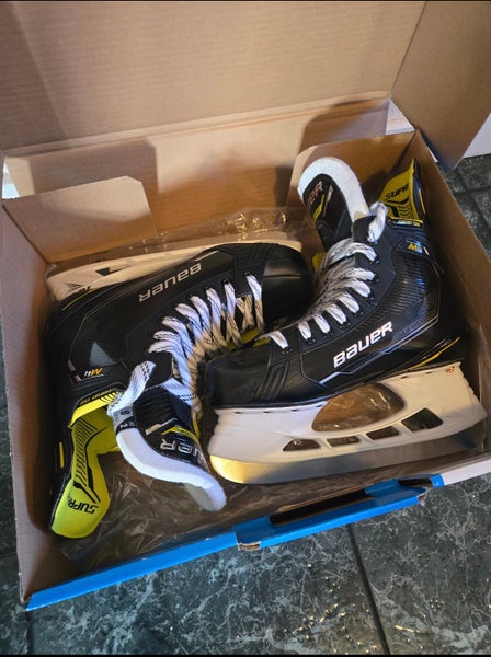 Bauer Supreme M4 Hockey Skates | Senior 8.0 | Fit 2 (LIKE NEW)