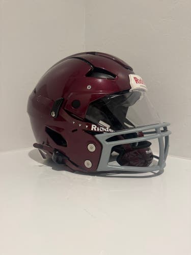Medium Adult Riddell Axiom Helmet (Used)