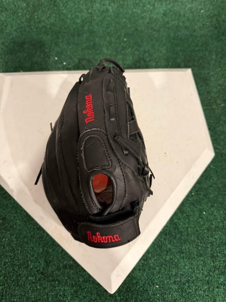 Nokona RH Infield Baseball Glove 10" (Used)