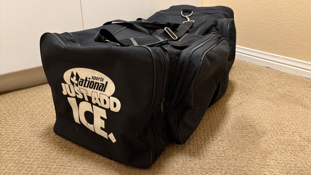 Vintage National Sports Canada hockey bag with Skate Pockets 38x15x15 Black MUST SEE