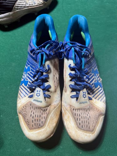 Baseball cleats size 11 UNDER ARMOUR