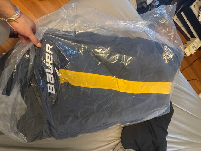 Senior Small Bauer Hockey Pants (New)