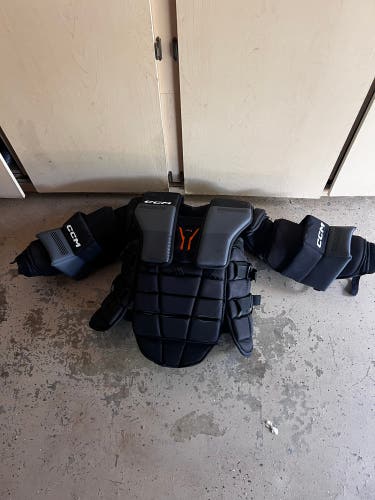 Medium Fit 2 2024 CCM Pro Spec Goalie Chest Protector (Used)