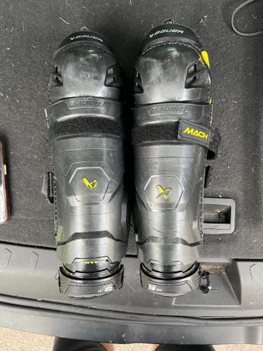 Junior Bauer Supreme Mach 12" Shin Pads (Used)