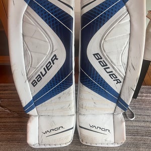 Medium  2015 Bauer Vapor X900 Goalie Leg Pads  (Used)