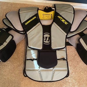 Large Warrior Ritual X3E Goalie Chest Protector (Used)