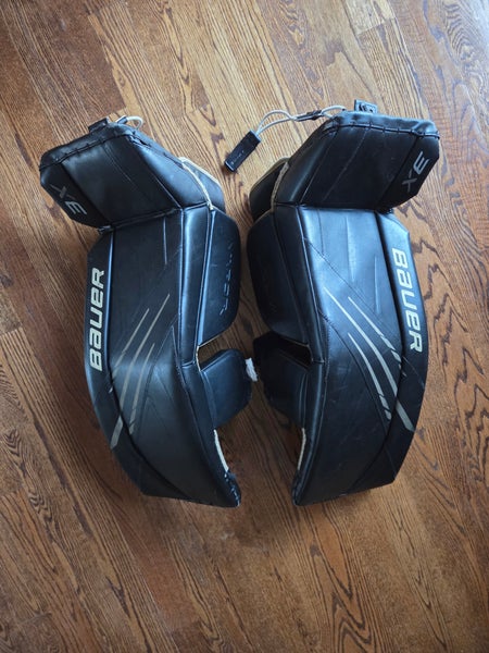 32" 2023 Bauer Vapor 3X Goalie Leg Pads (Used)