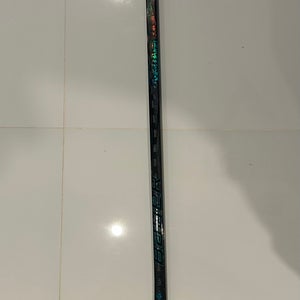 Junior Bauer Twitch Right Handed Hockey Stick P92 (Used)