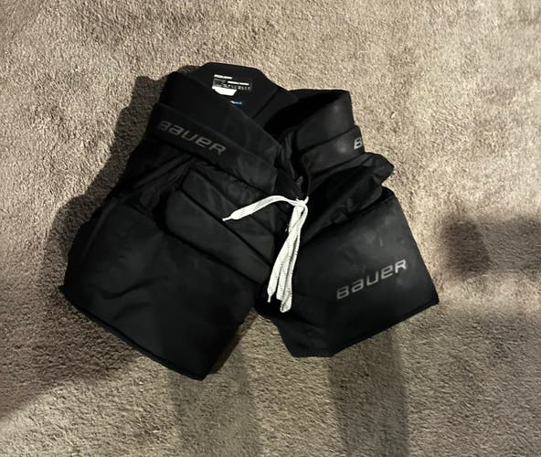 Senior Medium Bauer GSX Hockey Goalie Pants (Used)