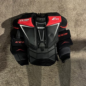 Medium CCM eflex 2.9 Goalie Chest Protector (Used)