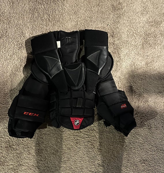 CCM AB500 Goalie Chest Protector (Used)