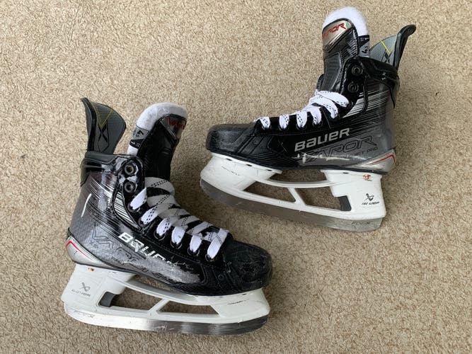 Bauer Vapor X Shift Pro Hockey Skates Size 4.5 (Used)..............................