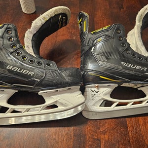 Bauer Supreme M4 Hockey Skates Size 4 (Used)