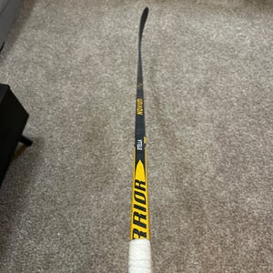 Senior Warrior Novium 2 Pro Left Hand Hockey Stick W28M Pro Stock (Used)