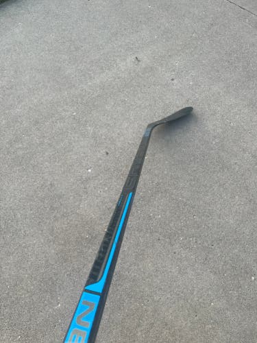 Senior Bauer Nexus 2N Right Handed Hockey Stick P92 (Used)