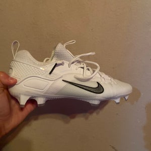 Men's Size M 10.5 (W 11.5) Adult Nike Huarache Cleats (New)