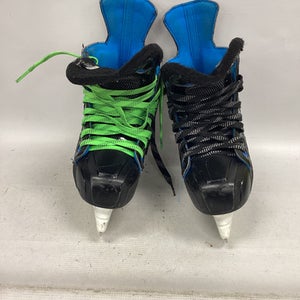 Used Bauer NEXUS 7000 Junior Hockey Skate Junior 05 11851-S000036606